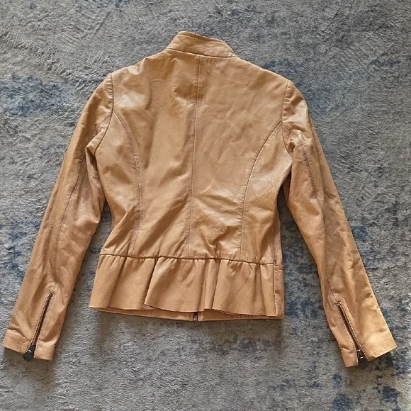 Gorgeous Elie Tahari Tan Leather Zip-Front Jacket - Picture 5 of 7